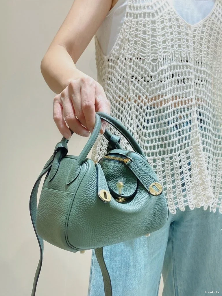 47878 Lindy Hermes Bold Bags 0703